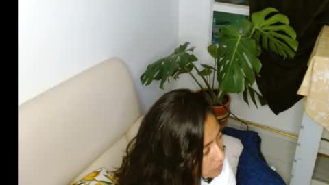 Snapshot of novaperotti chatting on October 25, 12:29 am novaperotti online show from October 25, 12:29 am