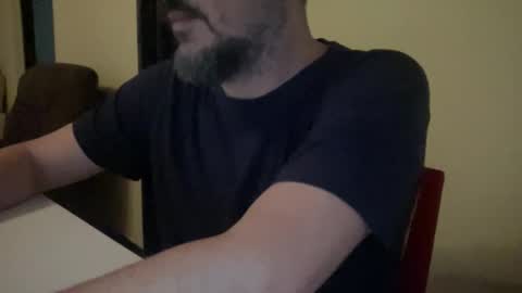 novio_muyalto online show from November 5, 10:43 pm