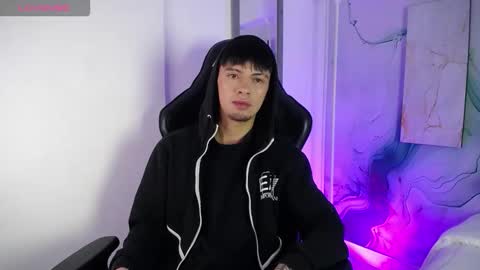 Stev  online show from March 13, 4:19 am