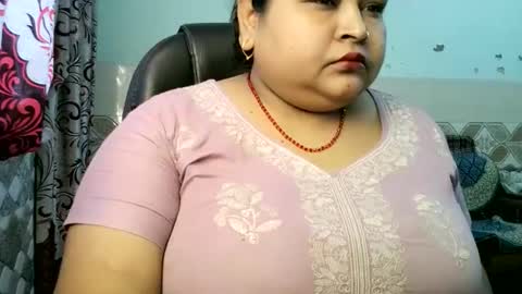 nsexyladdy online show from May 8, 5:13 am