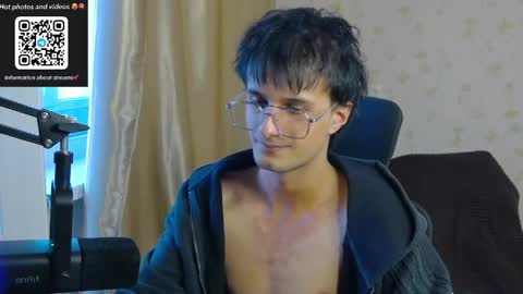 Snapshot of nuar_x chatting on March 22, 3:15 pm Nuar X online show from March 22, 3:15 pm