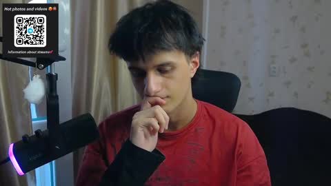 Snapshot of nuar_x chatting on April 18, 2:10 pm Nuar X online show from April 18, 2:10 pm