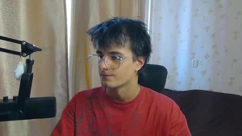 Snapshot of nuar_x chatting on May 22, 12:11 pm Nuar X online show from May 22, 12:11 pm