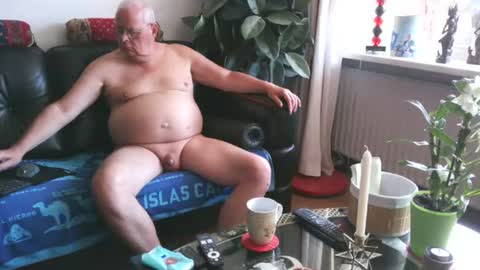 Snapshot of nudejohn chatting on July 29, 9:29 am Nudejohn online show from July 29, 9:29 am