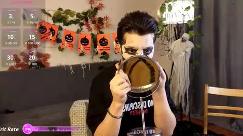 Snapshot of nudetension chatting on October 31, 9:43 am Maks online show from October 31, 9:43 am