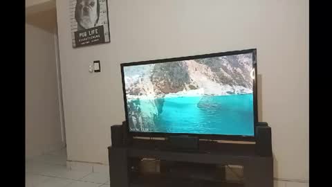 Snapshot of nudist_lad chatting on October 24, 9:11 pm Luke online show from October 24, 9:11 pm