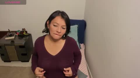 nuit_rose online show from December 1, 2:05 am