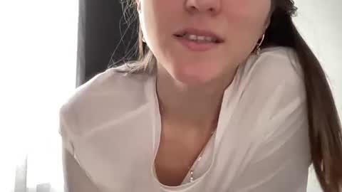 Snapshot of nursedoll chatting on December 20, 7:15 am Ema online show from December 20, 7:15 am