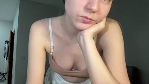Snapshot of nursedoll chatting on March 29, 5:57 pm Ema online show from March 29, 5:57 pm