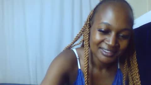 nutgal online show from April 8, 1:33 pm