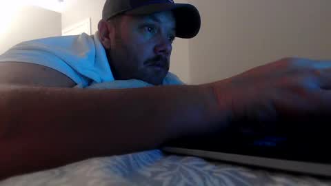 nuttincowboy727272 online show from January 13, 1:55 am