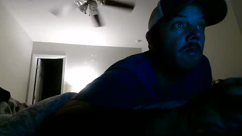 nuttincowboy727272 online show from May 26, 1:01 am