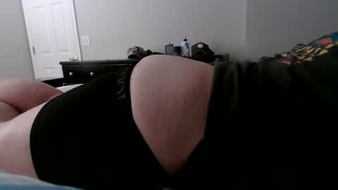 nuttincowboy727272 online show from May 27, 1:57 am