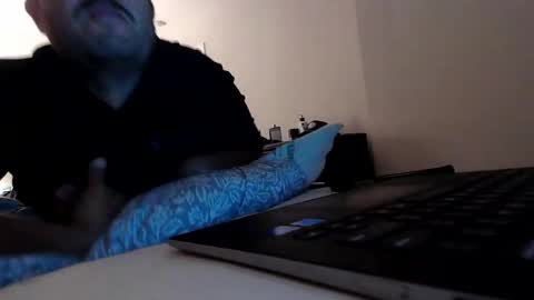nuttincowboy727272 online show from May 28, 10:40 pm