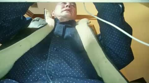 Snapshot of nv4444ny chatting on February 25, 7:07 am Showme online show from February 25, 7:07 am