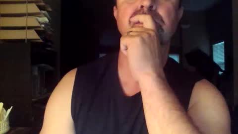 Snapshot of nvrenuff1979 chatting on October 27, 11:58 am nvrenuff1979 online show from October 27, 11:58 am