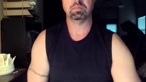 Snapshot of nvrenuff1979 chatting on October 31, 11:44 am nvrenuff1979 online show from October 31, 11:44 am