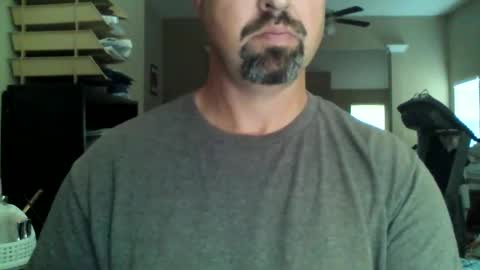 Snapshot of nvrenuff1979 chatting on November 16, 1:39 pm nvrenuff1979 online show from November 16, 1:39 pm