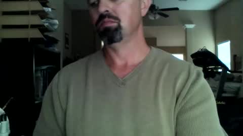 Snapshot of nvrenuff1979 chatting on November 28, 9:17 pm nvrenuff1979 online show from November 28, 9:17 pm