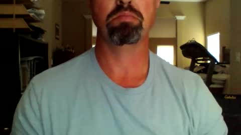 Snapshot of nvrenuff1979 chatting on December 2, 7:53 pm nvrenuff1979 online show from December 2, 7:53 pm