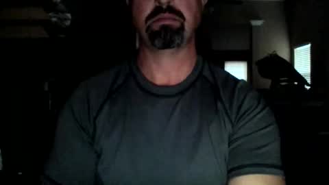 Snapshot of nvrenuff1979 chatting on December 3, 12:36 pm nvrenuff1979 online show from December 3, 12:36 pm