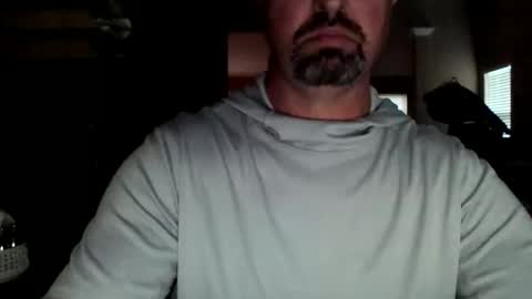 Snapshot of nvrenuff1979 chatting on December 15, 12:31 pm nvrenuff1979 online show from December 15, 12:31 pm