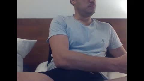 Snapshot of nycman83 chatting on December 5, 3:15 am NYC man online show from December 5, 3:15 am