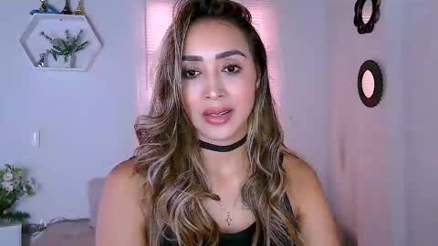 Nycole online show from February 13, 8:34 pm