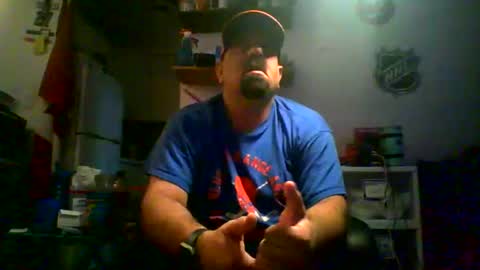 Snapshot of nyisles00 chatting on December 1, 2:44 pm nyisles00 online show from December 1, 2:44 pm