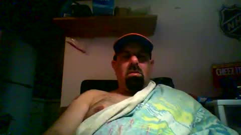 Snapshot of nyisles00 chatting on December 17, 2:45 pm nyisles00 online show from December 17, 2:45 pm