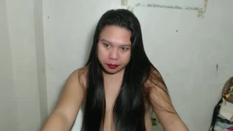 nylecummer online show from November 6, 8:10 pm