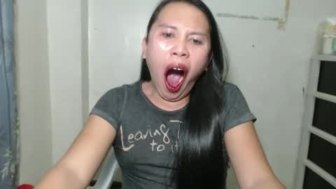 Snapshot of nylecummer chatting on May 4, 1:18 pm nylecummer online show from May 4, 1:18 pm