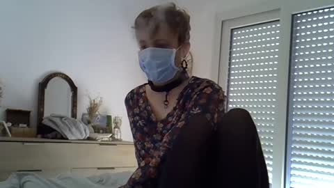 nymphe22loire online show from December 9, 1:13 pm