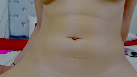Snapshot of nymphomania9599 chatting on June 8, 1:28 am xionela gates online show from June 8, 1:28 am