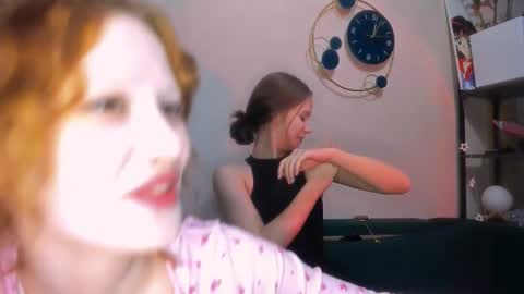 nyra_thira online show from February 12, 8:59 pm