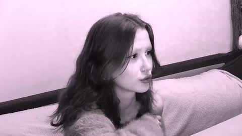 Snapshot of nyra_thira chatting on August 1, 9:57 pm nyra_thira online show from August 1, 9:57 pm