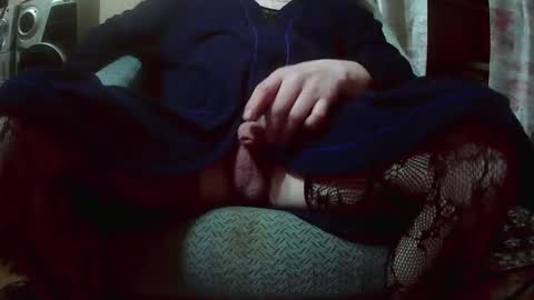 Snapshot of nyunyu1981 chatting on February 14, 3:36 am nyunyu1981 online show from February 14, 3:36 am