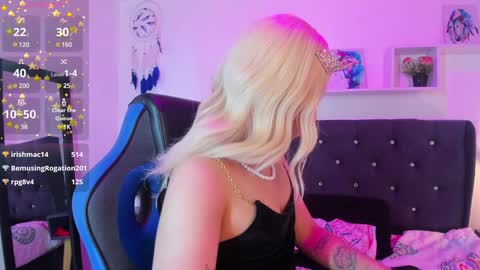 Snapshot of nyx__blackwood chatting on December 20, 10:05 am nyx__blackwood online show from December 20, 10:05 am