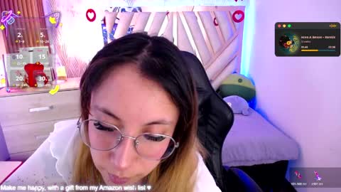 Snapshot of nyx_andria chatting on May 14, 1:34 am Alex . online show from May 14, 1:34 am