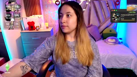Snapshot of nyx_andria chatting on June 8, 2:23 am Alex . online show from June 8, 2:23 am