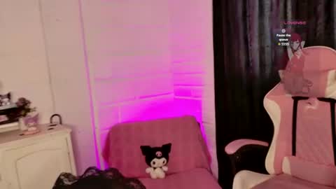Snapshot of nyx_blackmoon chatting on July 13, 3:15 pm Nyx BlackMoon online show from July 13, 3:15 pm