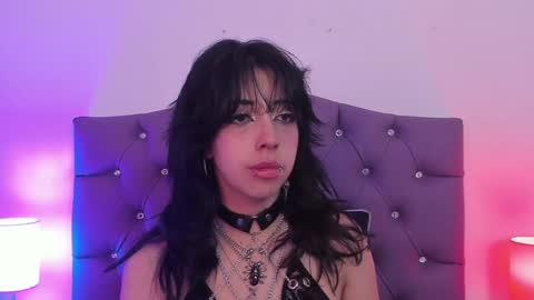   online show from January 17, 9:50 pm