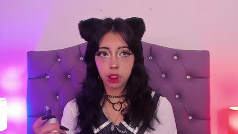   online show from January 25, 10:19 am