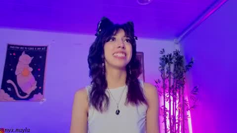Snapshot of nyx_nayla chatting on July 1, 5:42 am online show from July 1, 5:42 am