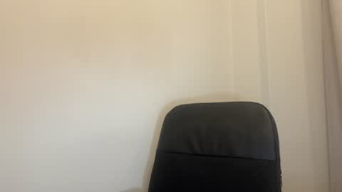 Snapshot of nyxelia_ chatting on June 18, 7:08 am Anastasia online show from June 18, 7:08 am