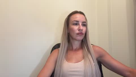 Snapshot of nyxelia_ chatting on June 30, 7:09 am Anastasia online show from June 30, 7:09 am
