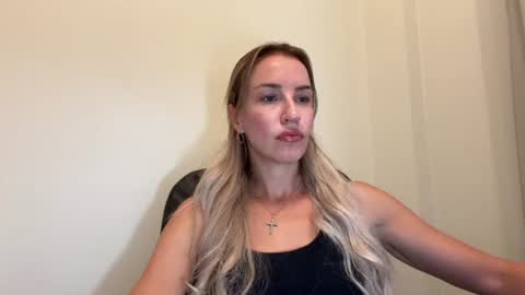 Snapshot of nyxelia_ chatting on July 6, 7:05 am Anastasia online show from July 6, 7:05 am