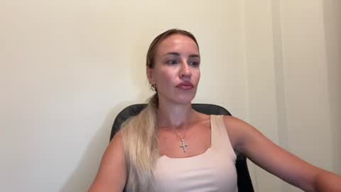 Snapshot of nyxelia_ chatting on July 15, 7:08 pm Anastasia online show from July 15, 7:08 pm