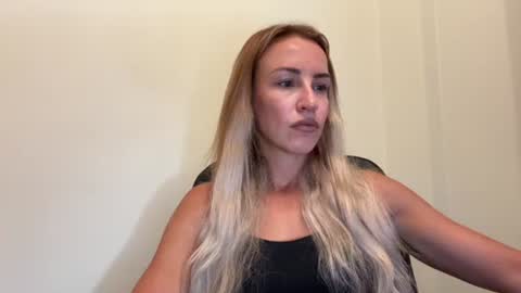 Snapshot of nyxelia_ chatting on July 23, 7:06 am Anastasia online show from July 23, 7:06 am
