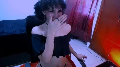 Snapshot of nyxxei chatting on April 20, 9:05 pm Nyxxei online show from April 20, 9:05 pm